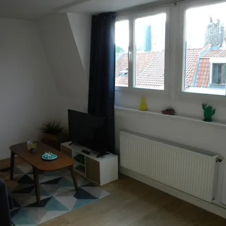 - Proche Metro - Stationnement Gratuit Appartement *