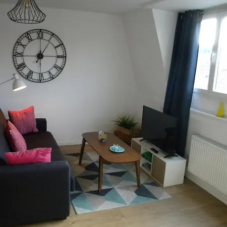 - Proche Metro - Stationnement Gratuit Appartement